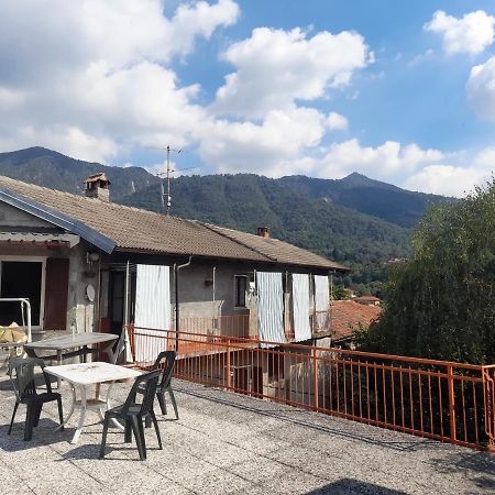 Nonna Anita Bed & Breakfast Castelveccana Exterior foto