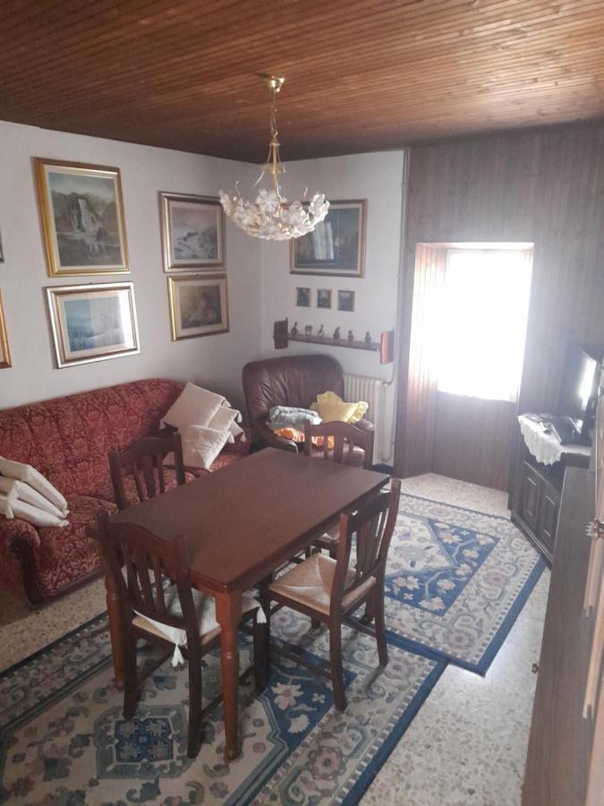 Nonna Anita Bed & Breakfast Castelveccana Exterior foto
